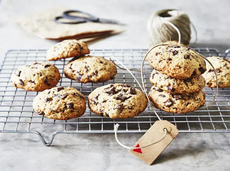 this media has been downloaded from content hub 202079824