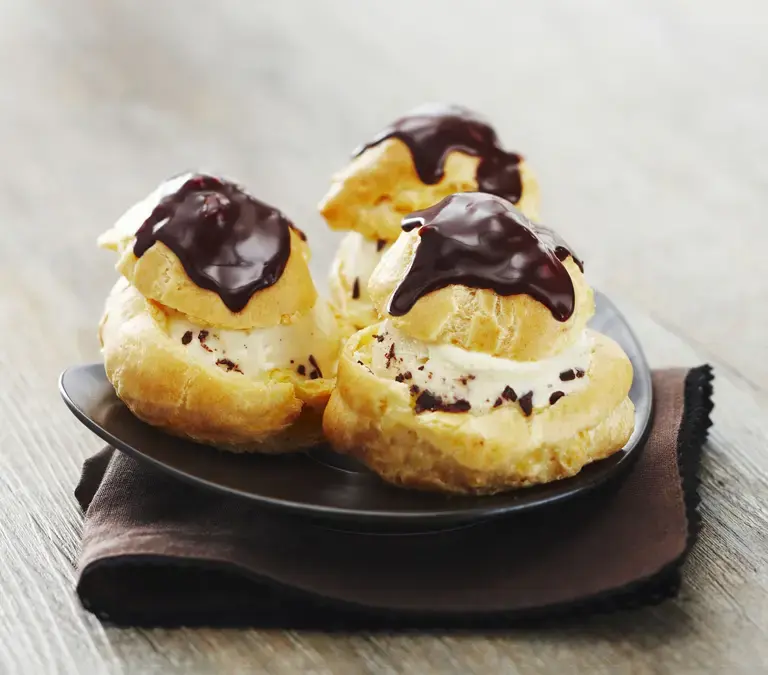 Profiteroles au chocolat