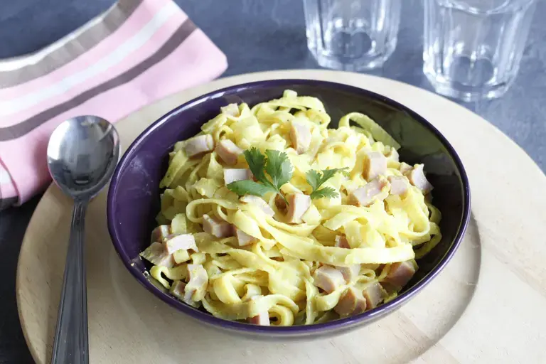 Tagliatelles jambon curry
