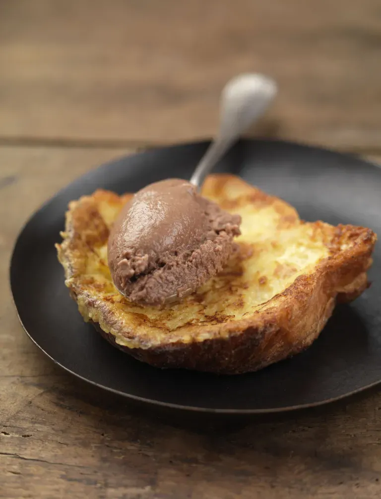 Pain perdu et glace au chocolat au lait