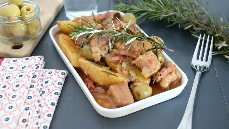 Sauté de porc aux olives