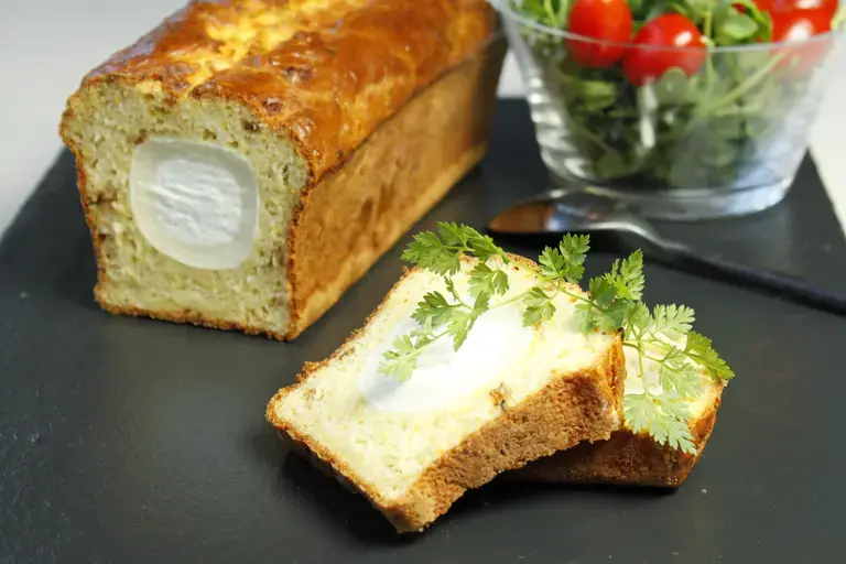 Cake au chèvre et poireaux
