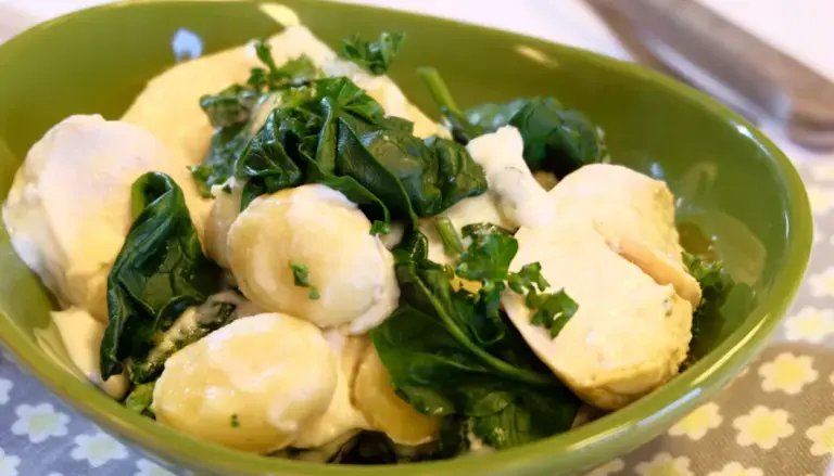 Gnocchis au poulet et épinards