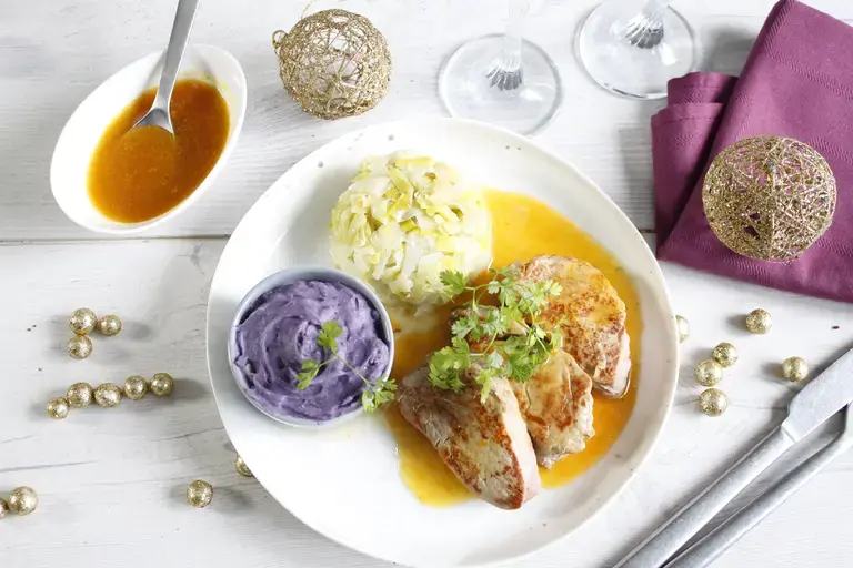 Noix de veau, sauce à l'orange et pommes de terre vitelottes