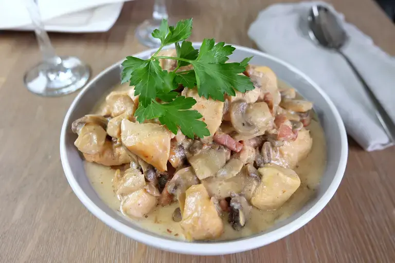 Poulet lardons champignons