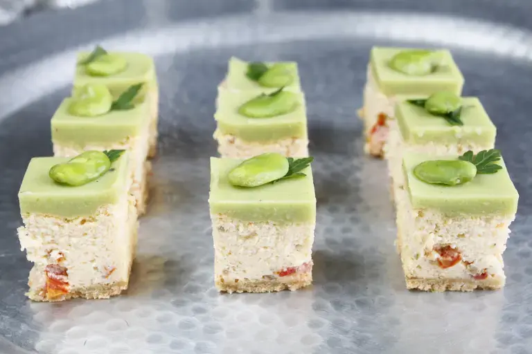 Mini cheesecake fèves tomates confites