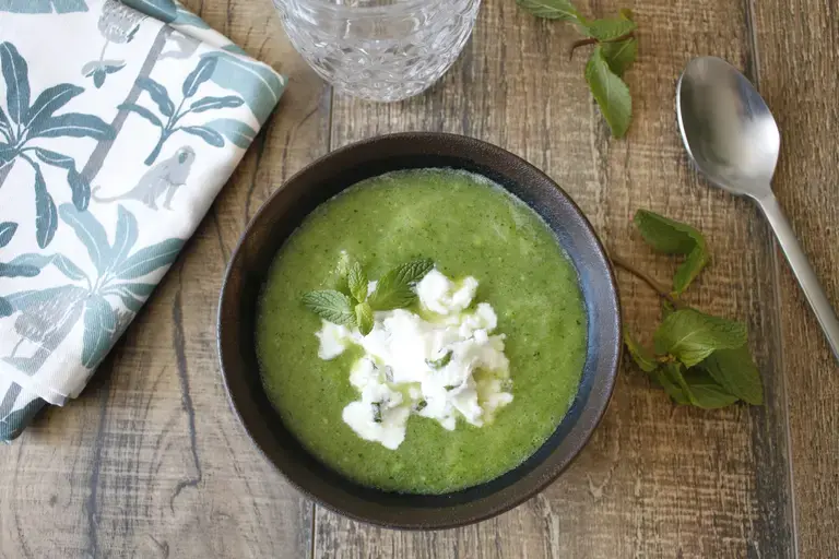 Velouté de courgette et granité de chèvre