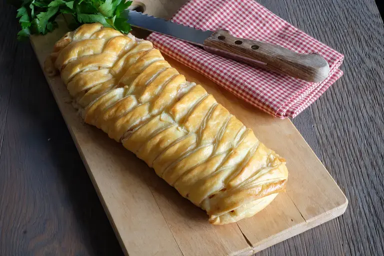 Feuilleté tresse raclette lardon