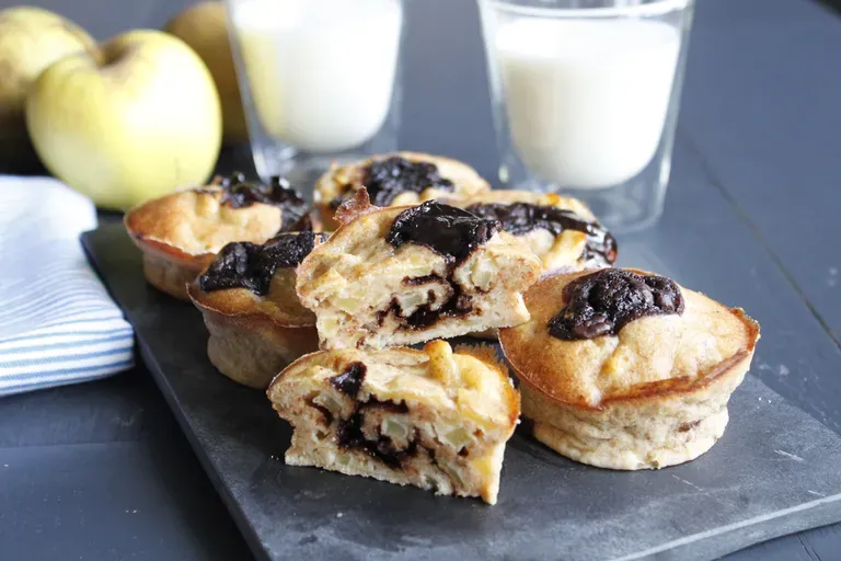 Muffins pommes yaourt coeur de Nesquik