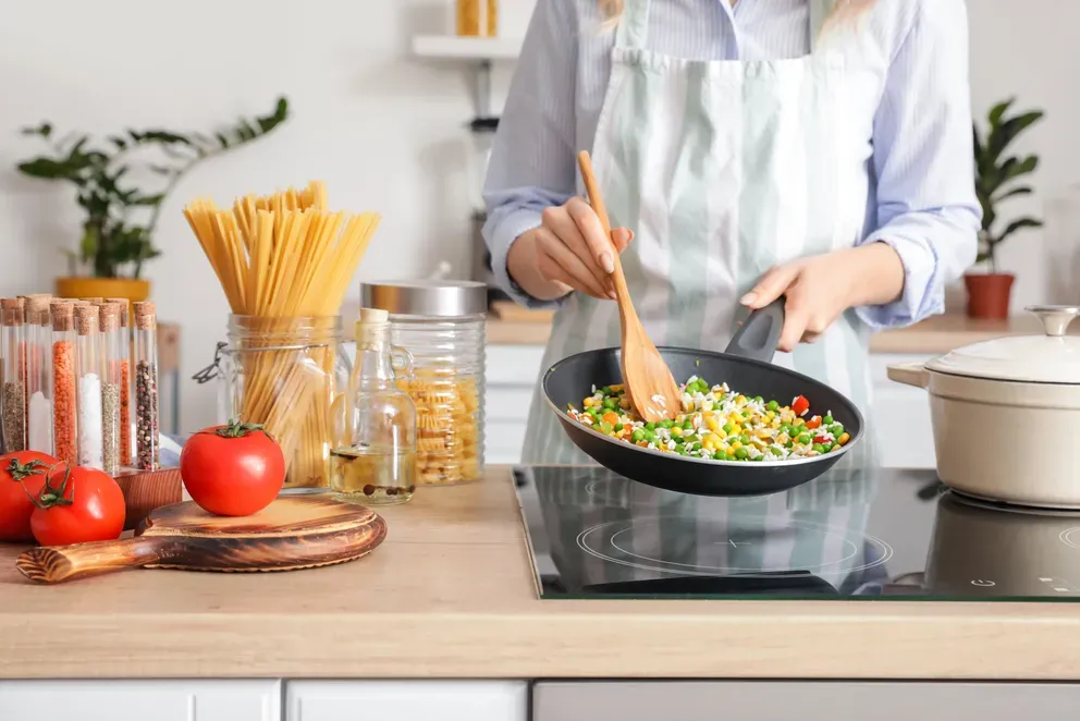 CookingEssentials1_AdobeStock_442458356