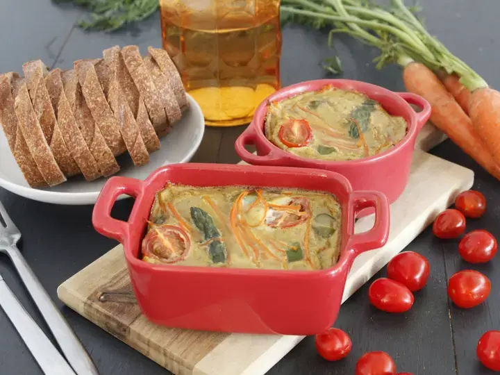 Clafoutis aux asperges et légumes printaniers