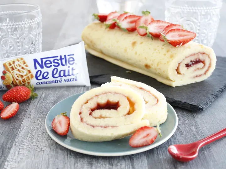roulé confiture de fraises