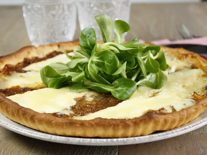 this media has been downloaded from content hub 202093817