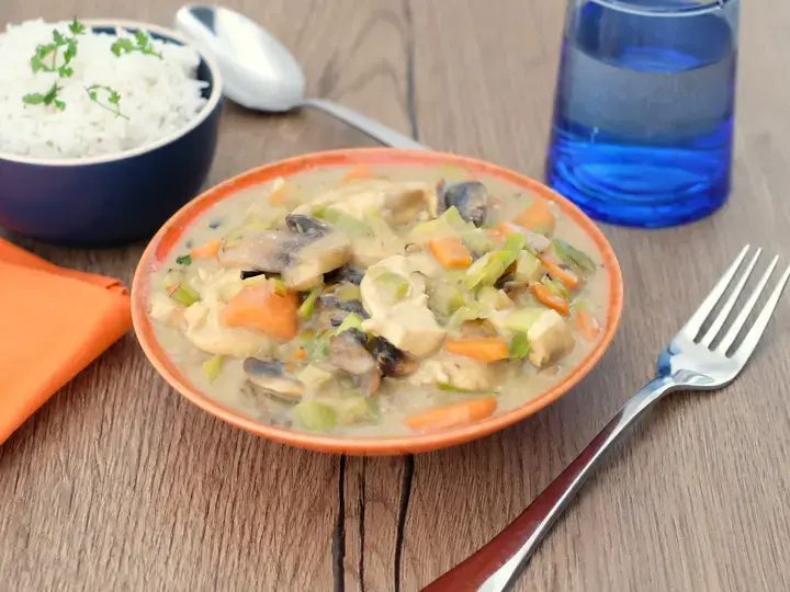 Emincé de poulet façon blanquette