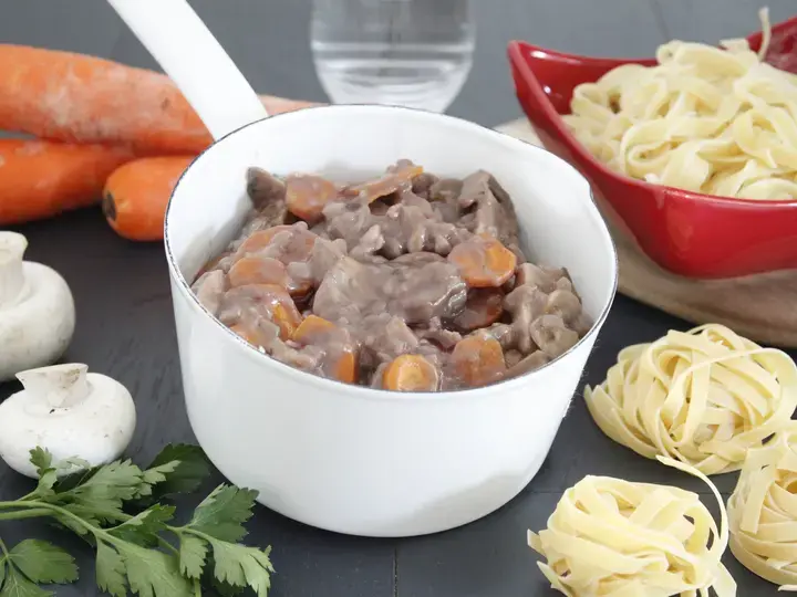 Emincé à la bourguignonne