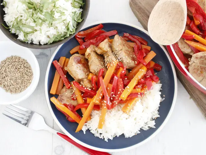 Filet mignon de porc aux poivrons et sésame grillé