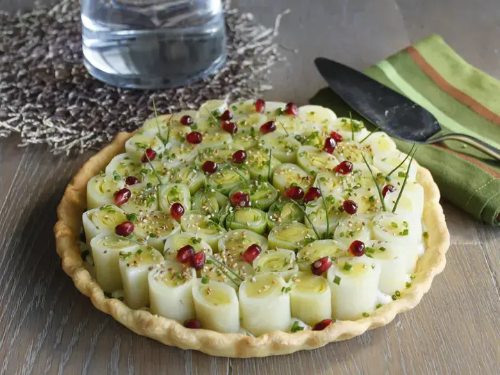 Tarte aux poireaux vinaigrette et fromage frais