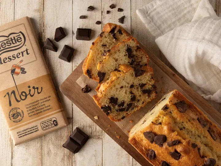 Gâteau au yaourt et pépites de chocolat noir