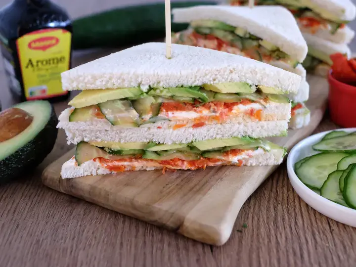 Club sandwich avocat concombre fromage frais
