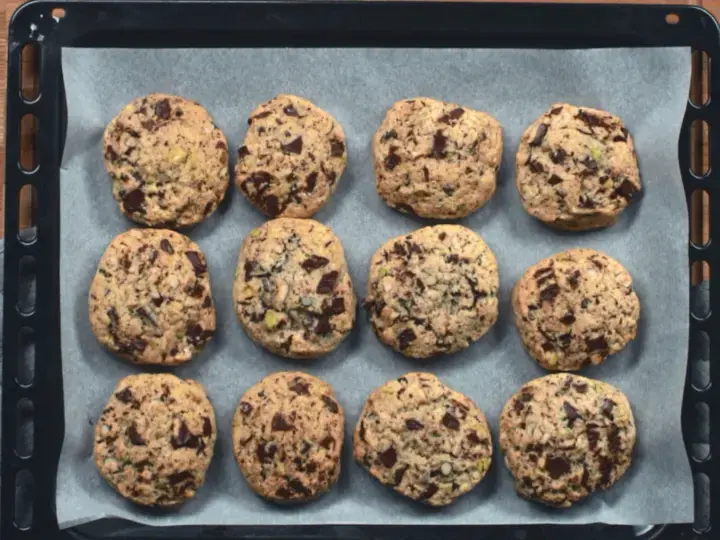 this media has been downloaded from content hub 202082369