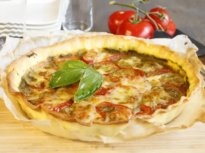 Tarte tomates mozzarella au basilic