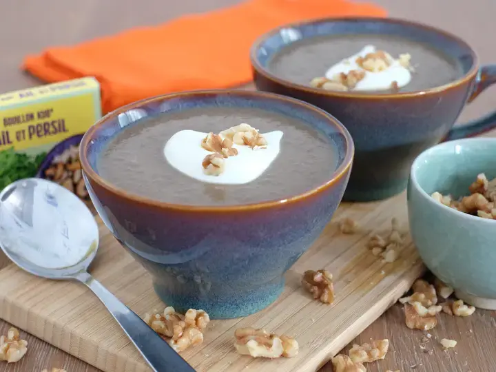 Velouté de lentilles et chantilly aux noix
