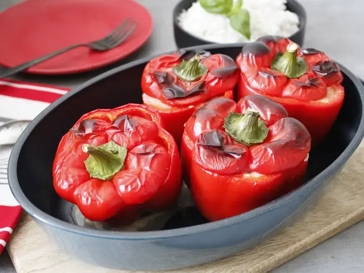 Poivrons farcis au thym et à la mozzarella