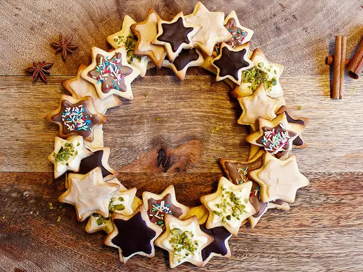 this media has been downloaded from content hub 202083341