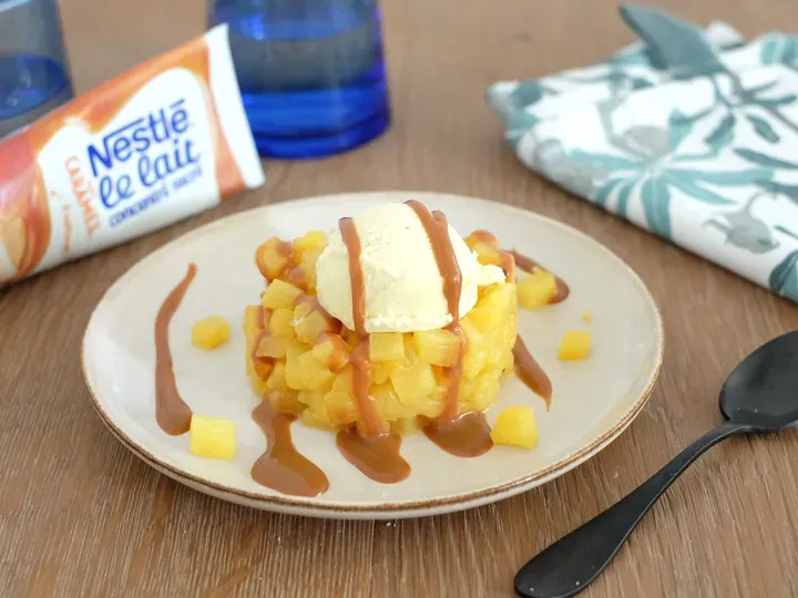 Poelée d'ananas et sauce caramel