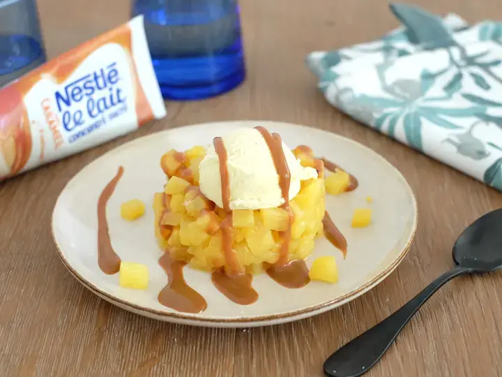 Poelée d'ananas et sauce caramel