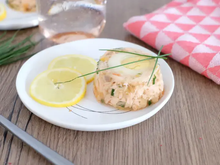 Terrine de saumon en gelée