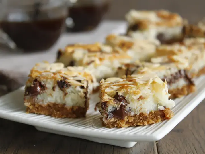 this media has been downloaded from content hub 202080182