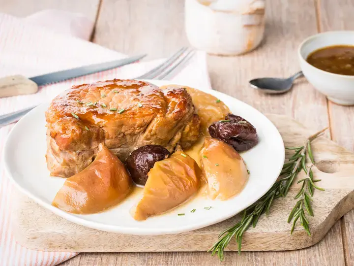 Roti de porc pomme pruneaux