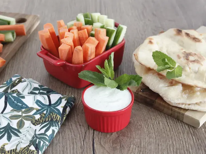 Petits naans sauce fromage blanc et Kub or