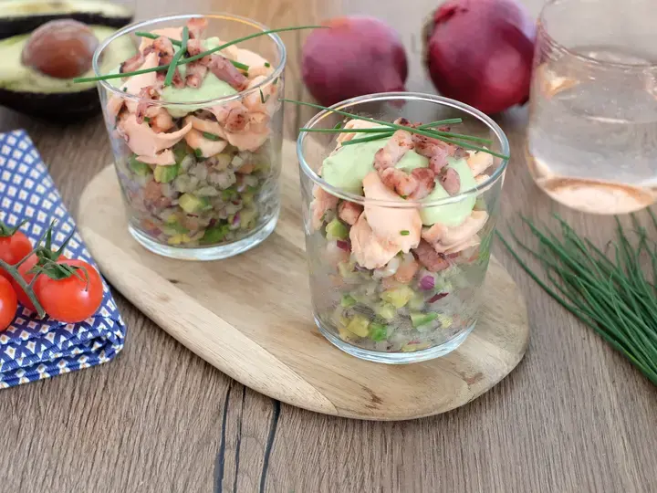 Verrines aux deux saumon et allumettes