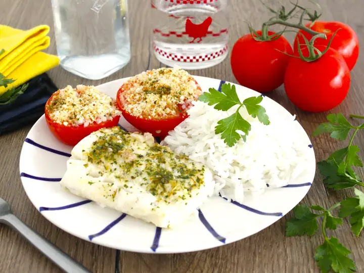 Dos de cbillaud et tomates à la provencale
