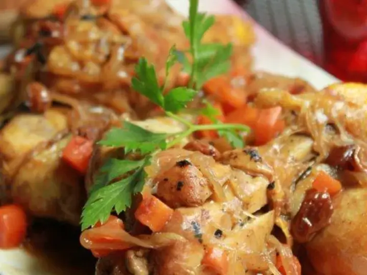 Poulet aux épices et oignons confits