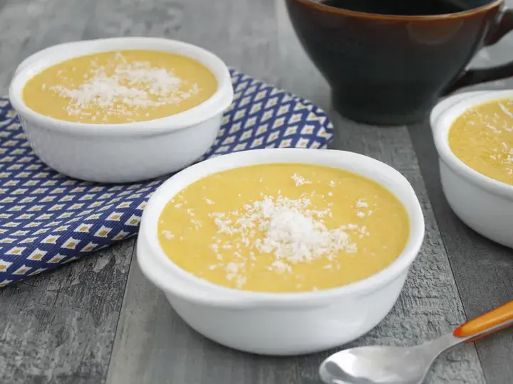Petites crèmes à la mangue