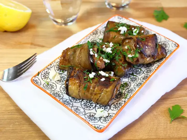 Rouleaux d'aubergines à la grecque