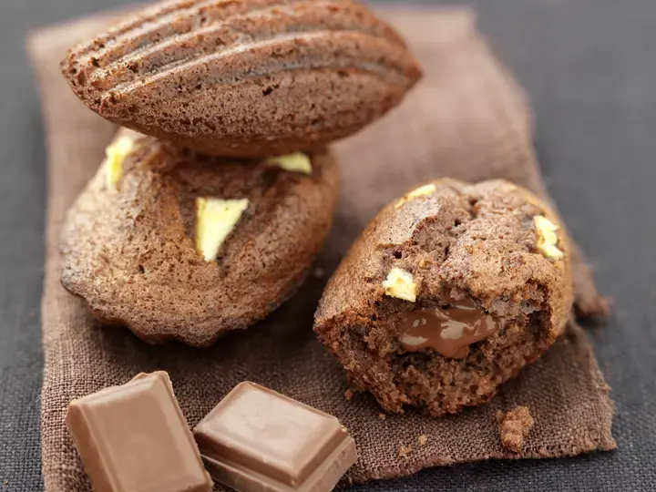 Madeleines aux pommes et pepites chocolat caramel
