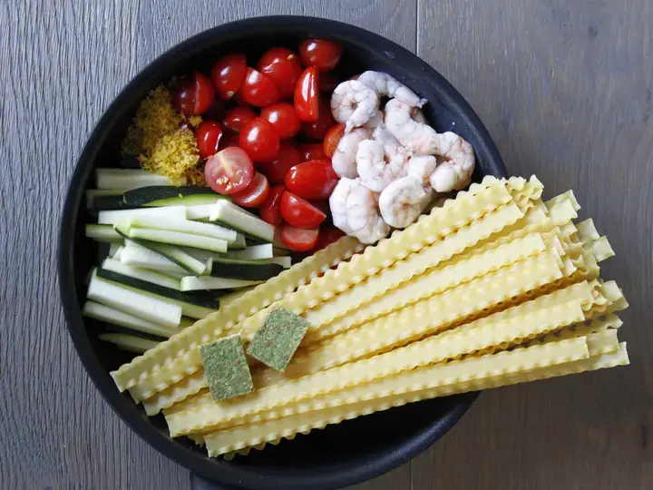 this media has been downloaded from content hub 202095206