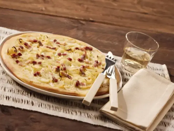 this media has been downloaded from content hub 203178475