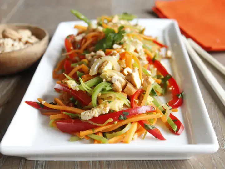 Wok de légumes aux oeufs sautés