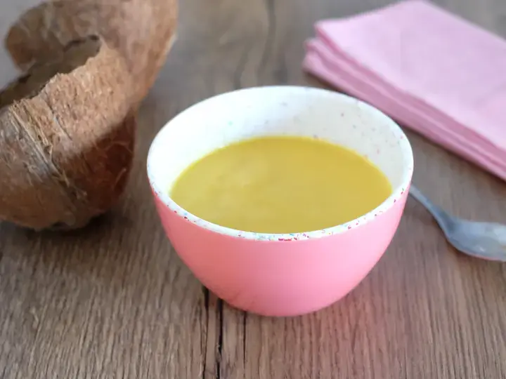 Recette purée de mangue à la noix de coco pour bébé