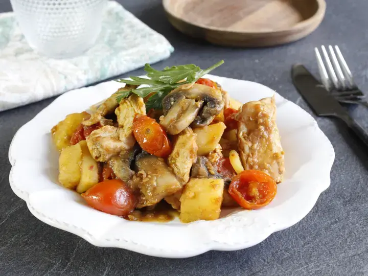 poelée de pommes de terre poulet