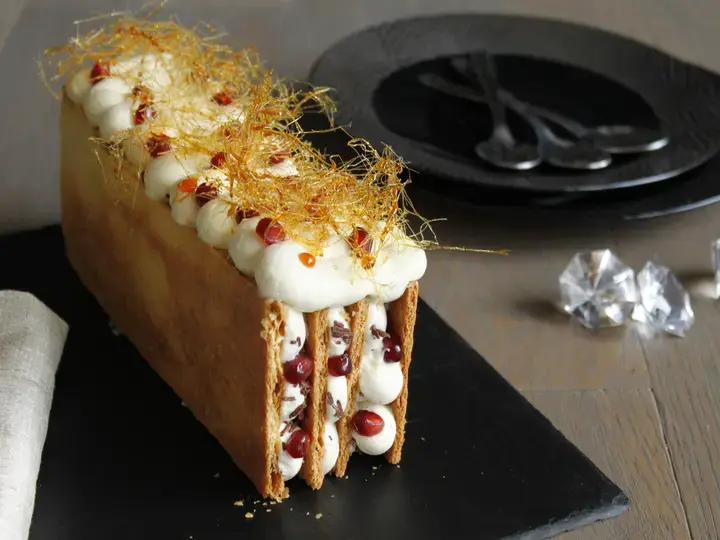 this media has been downloaded from content hub 202091393