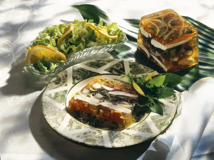 this media has been downloaded from content hub 202098487