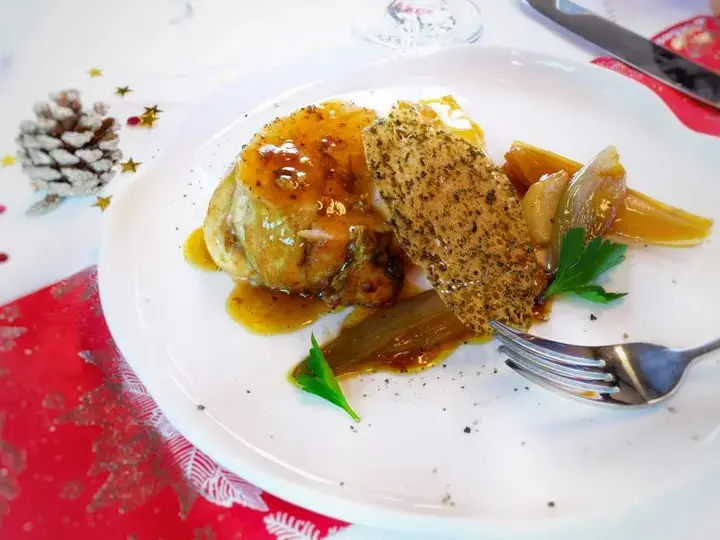 this media has been downloaded from content hub 203189720