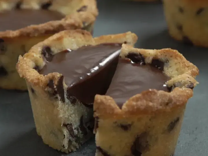Cookies cup ganache caramel