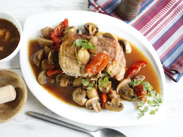 this media has been downloaded from content hub 203177538